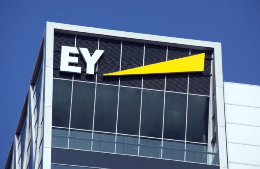 EY reassures staff over audit split